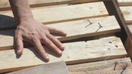 K pracovním úrazům dochází často z důvodu neopatrnosti